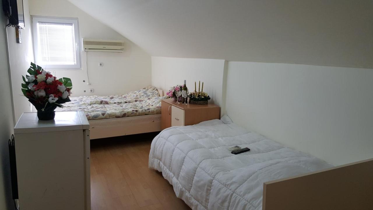 Hostel Bela Ohrid Extérieur photo